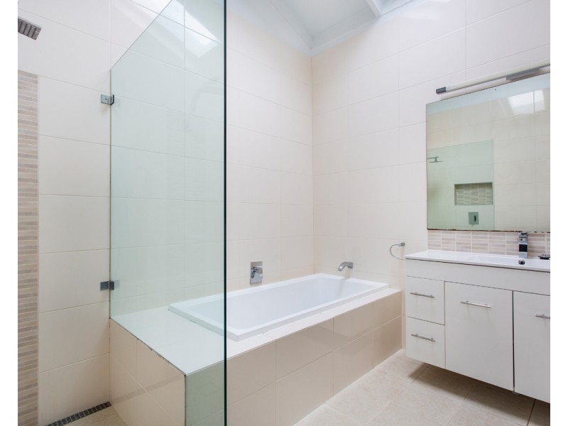 71 Anniversary Avenue, Terrigal NSW 2260