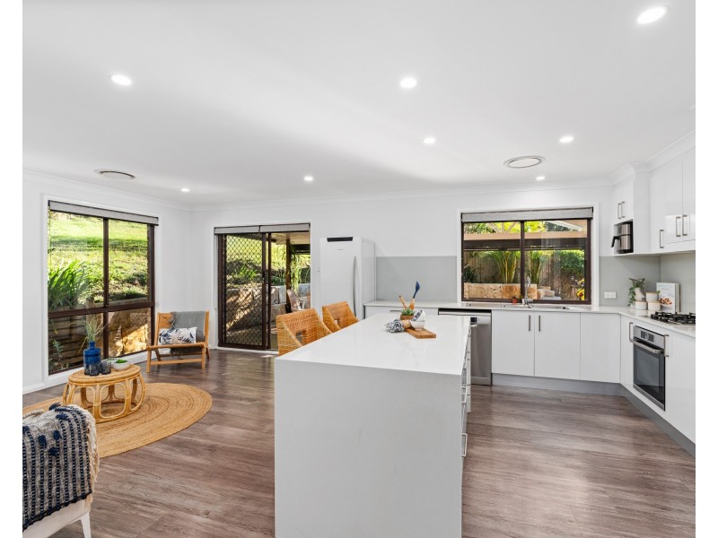 28 Pemberton Boulevard, Lisarow NSW 2250