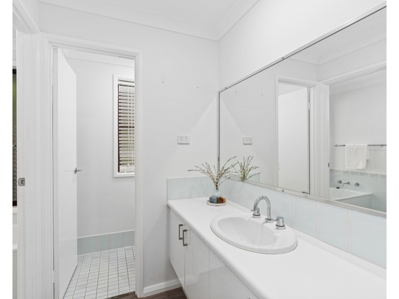 28 Pemberton Boulevard, Lisarow NSW 2250