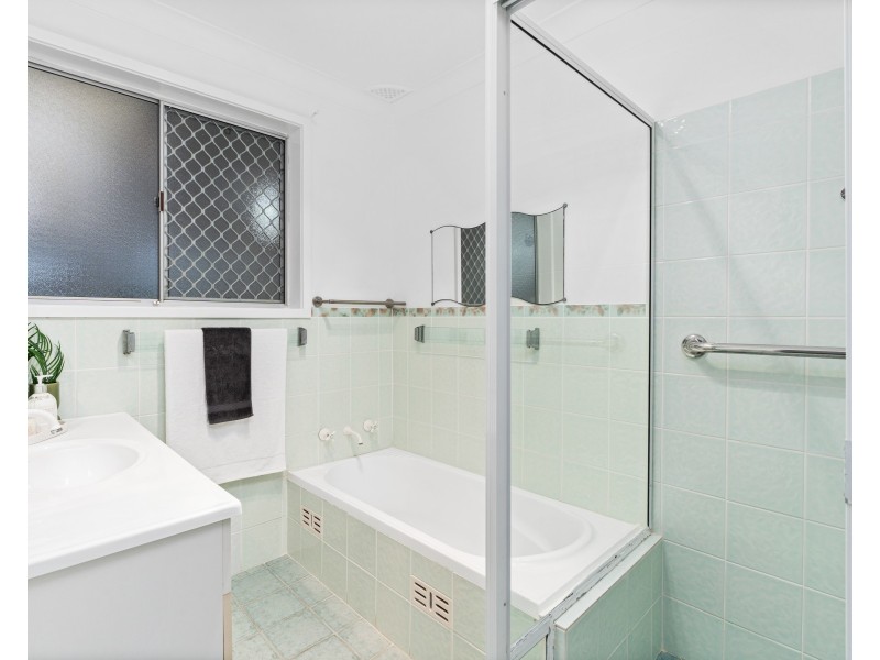 35 Pearson Street, Narara NSW 2250