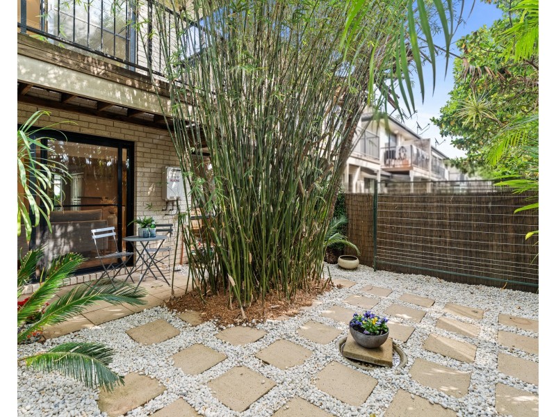 10/297a Henry Parry Drive, Wyoming NSW 2250