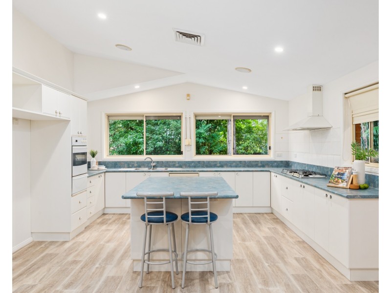 88 Chamberlain Road, Wyoming NSW 2250