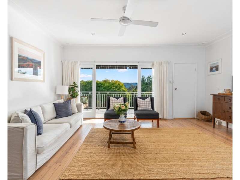 19 Orange Parade, Wyoming NSW 2250