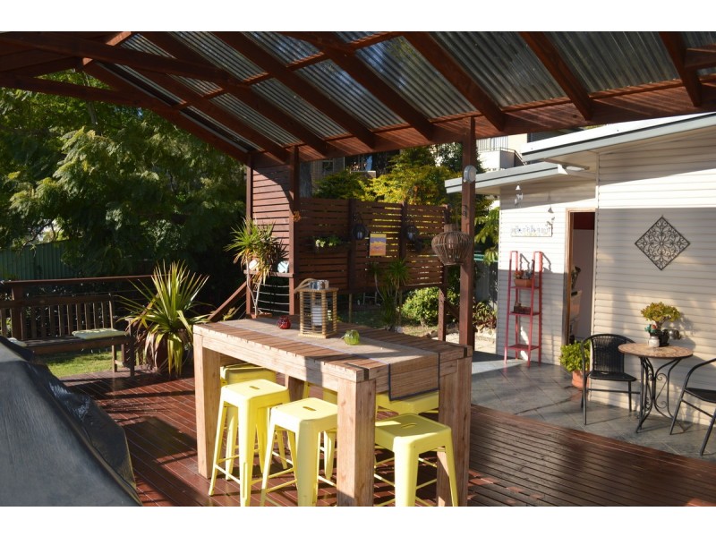 218 Avoca Drive, Green Point NSW 2251