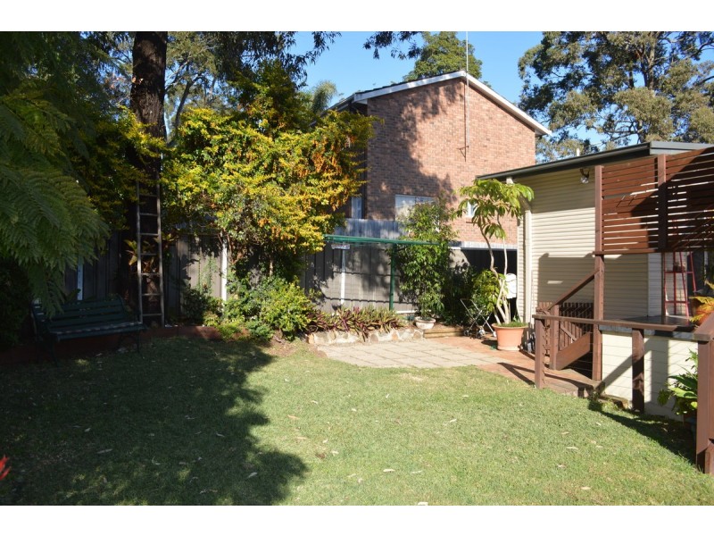 218 Avoca Drive, Green Point NSW 2251