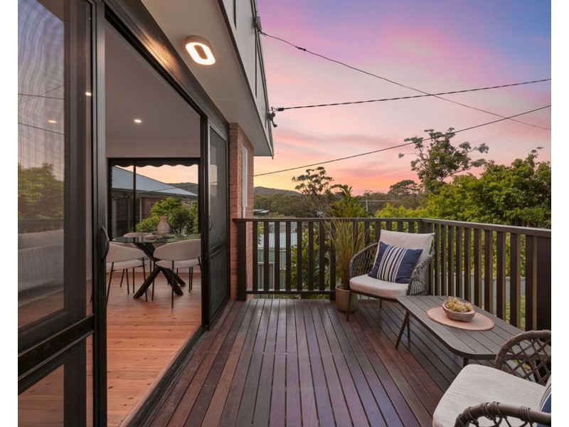 1 Girraween Avenue, Erina NSW 2250