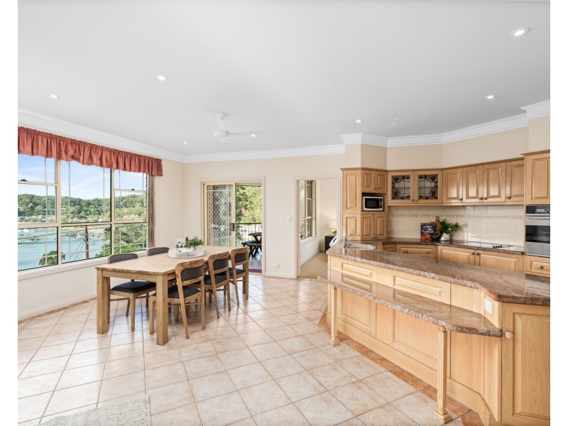 69 Daley Avenue, Daleys Point NSW 2257