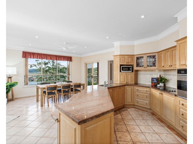 69 Daley Avenue, Daleys Point NSW 2257