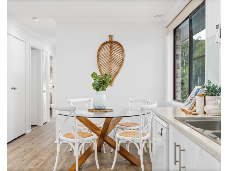 5 Rugby Close, Wyoming NSW 2250