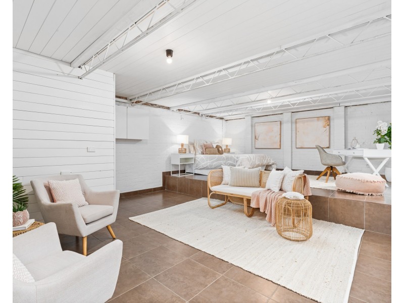 5 Rugby Close, Wyoming NSW 2250