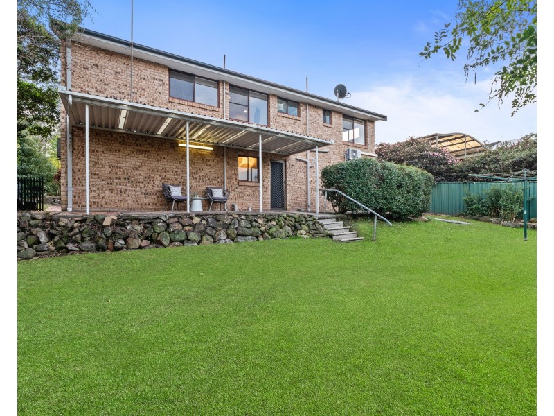 5 Rugby Close, Wyoming NSW 2250