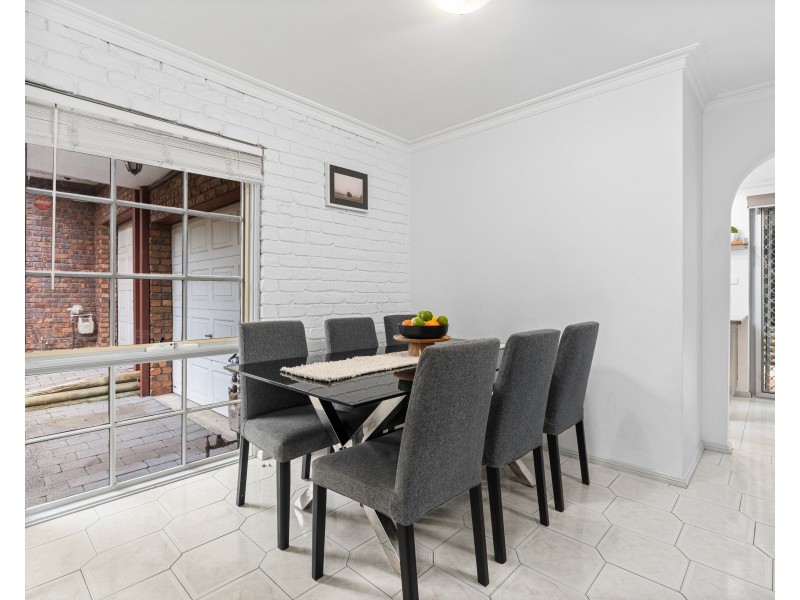 2/12 Duke Street, Point Frederick NSW 2250