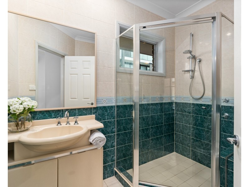 2/12 Duke Street, Point Frederick NSW 2250