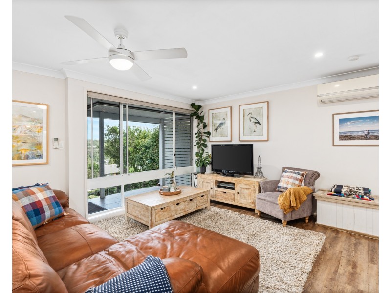 19 MacGregor Street, Wyoming NSW 2250