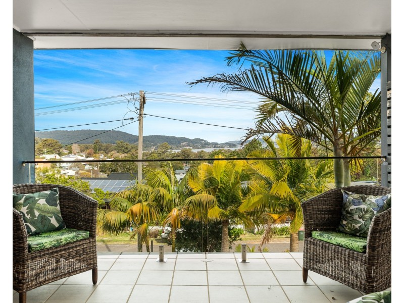 27 Headlam Parade, Springfield NSW 2250