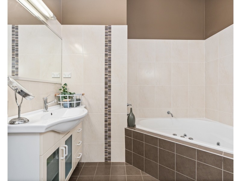 3 Lunderston Drive, Narara NSW 2250