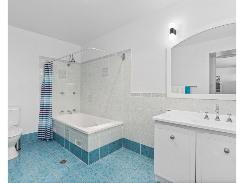 3 Lunderston Drive, Narara NSW 2250