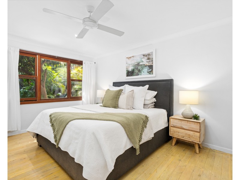 98 Bradleys Road, North Avoca NSW 2260