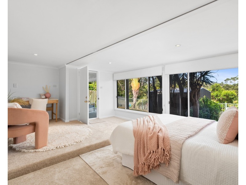 98 Bradleys Road, North Avoca NSW 2260