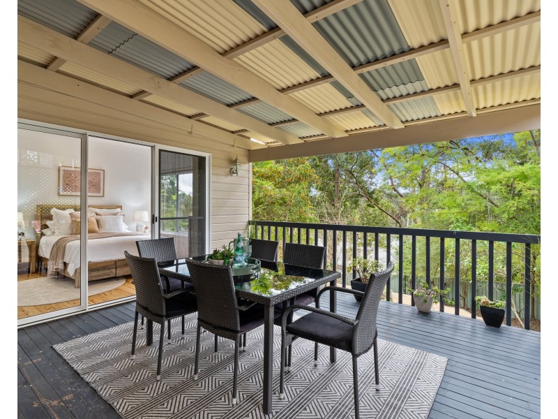 15 Mindaree Avenue, Wyoming NSW 2250