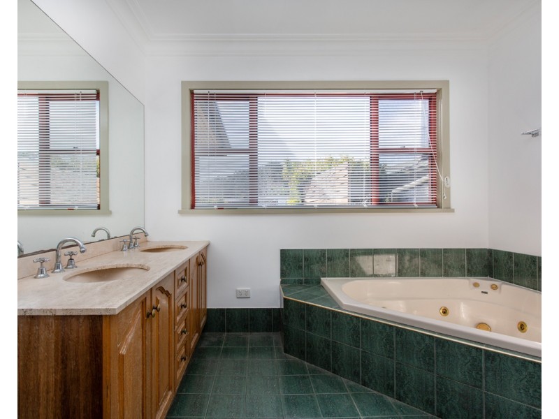 21 Yates Road, Ourimbah NSW 2258