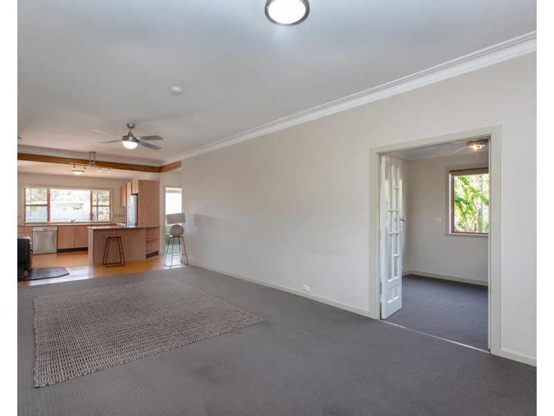 21 Yates Road, Ourimbah NSW 2258