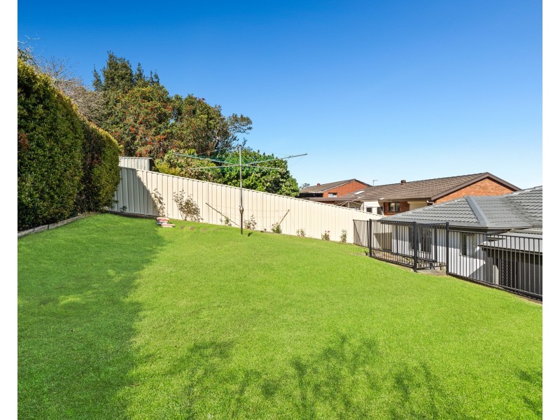 39 MacGregor Street, Wyoming NSW 2250