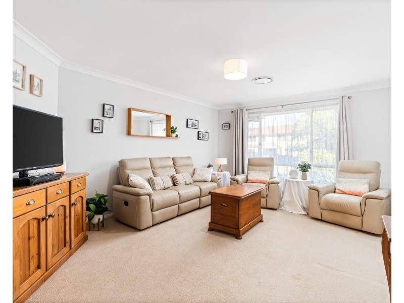 96 Bronzewing Drive, Erina NSW 2250