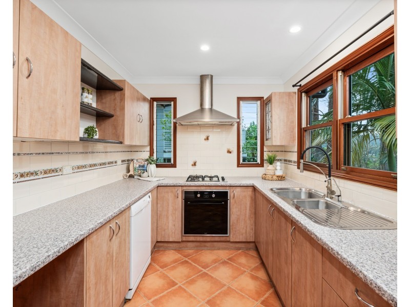 14 Chestnut Street, Wyoming NSW 2250