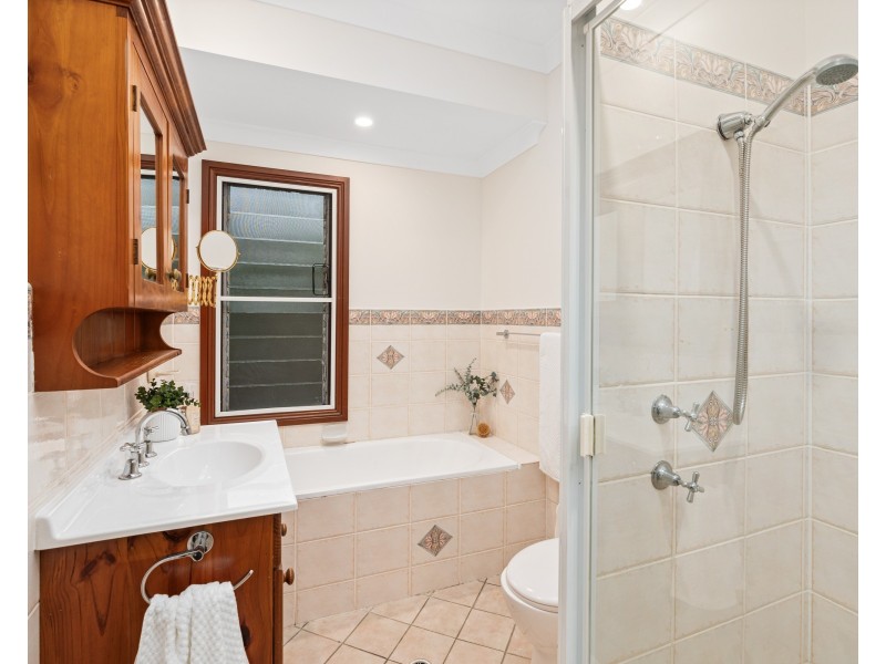 14 Chestnut Street, Wyoming NSW 2250