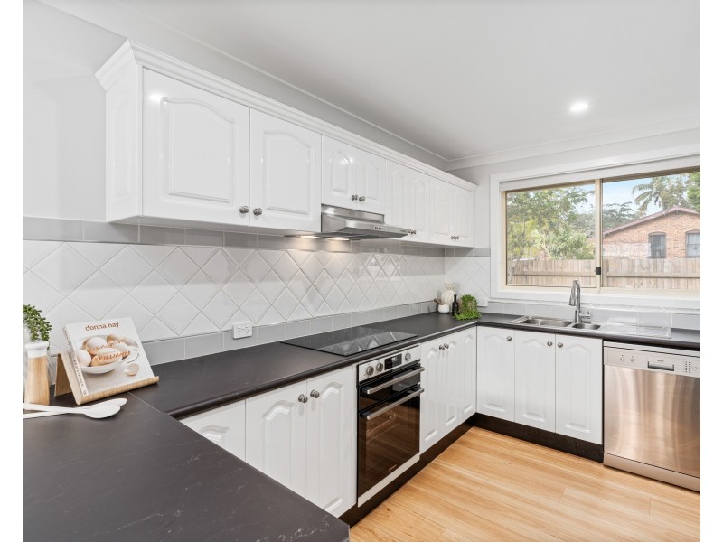 16 Carlson Avenue, Wyoming NSW 2250