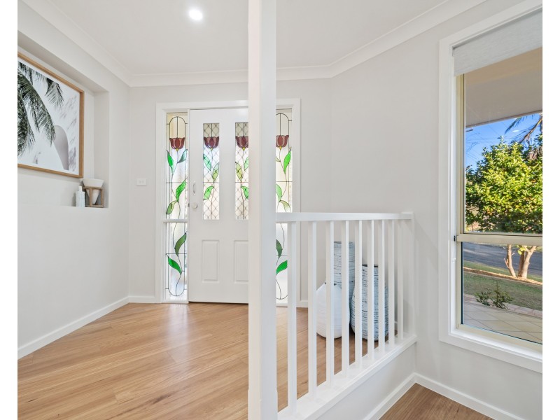 16 Carlson Avenue, Wyoming NSW 2250