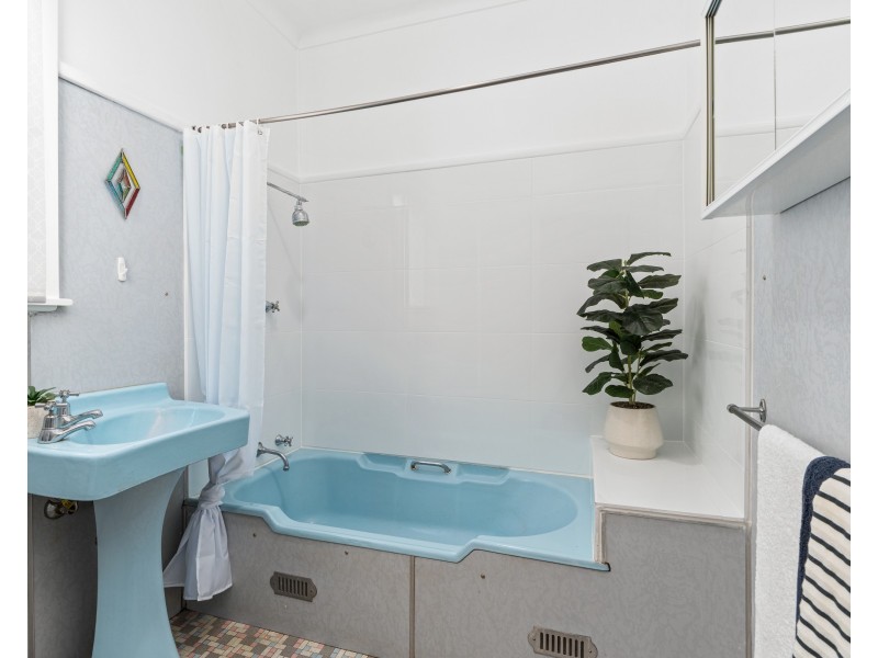 49 Berrys Head Road, Narara NSW 2250