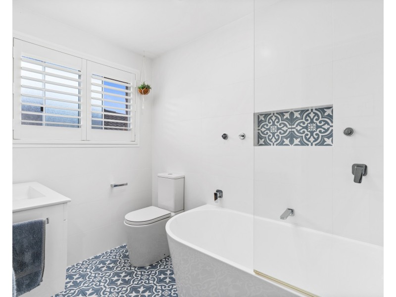 38 Clarence Road, Springfield NSW 2250