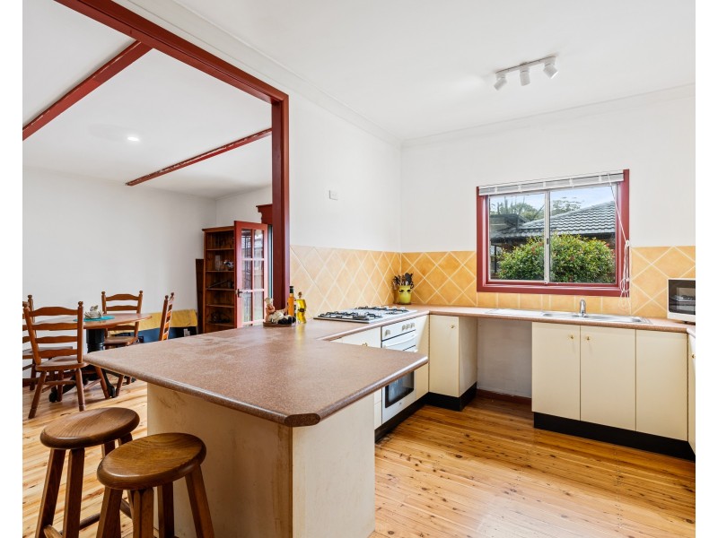 26 Kuburra Road, Erina NSW 2250