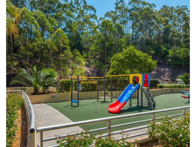 251/80 John Whiteway Drive, Gosford NSW 2250