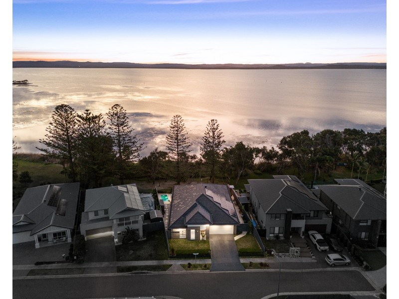 5 Yellawa Close, The Entrance North NSW 2261