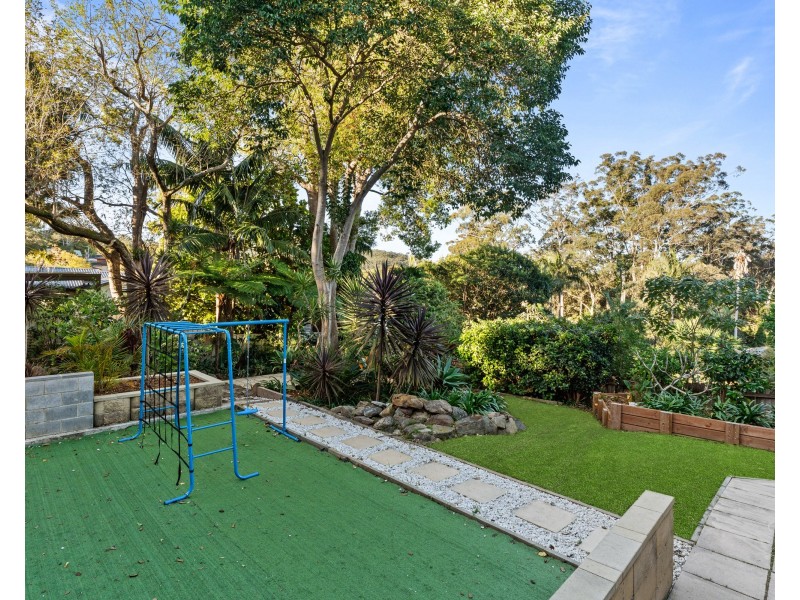 9 Crawford Crescent, Wyoming NSW 2250