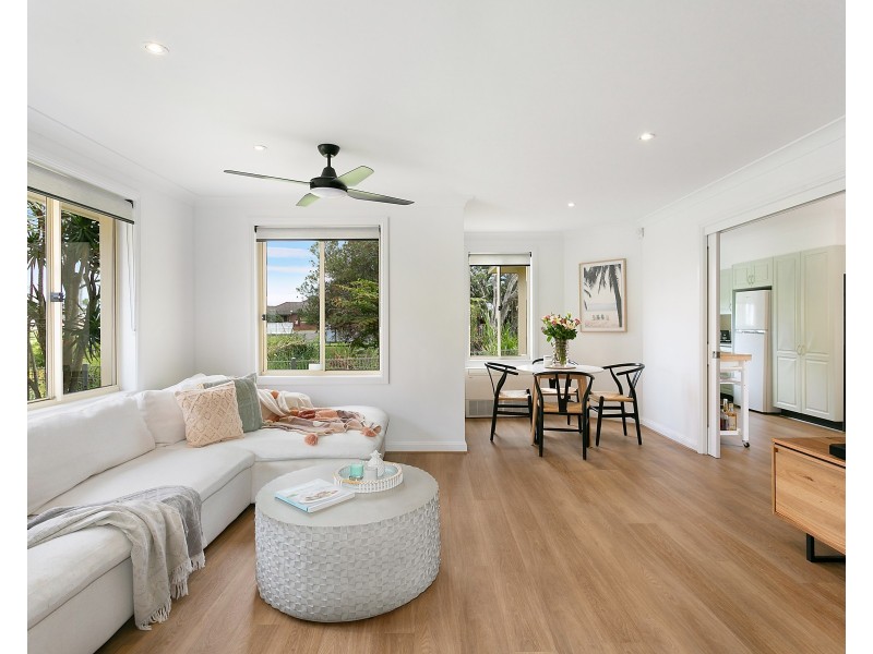 4/164 Ocean Parade, Blue Bay NSW 2261