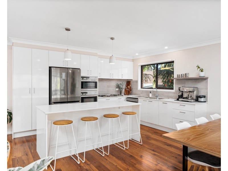 9 River Street, Springfield NSW 2250