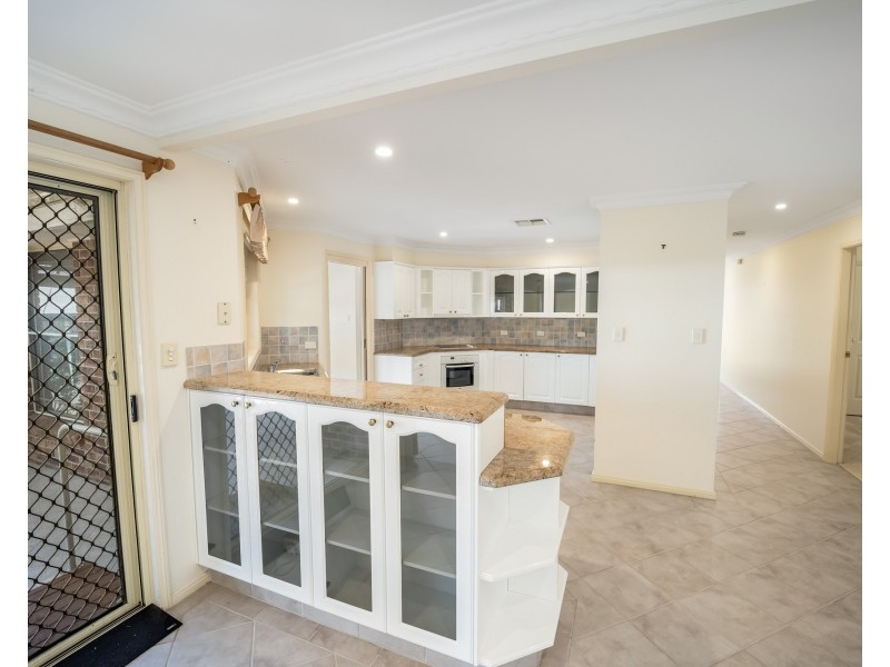 77 Sir Joseph Banks Drive, Bateau Bay NSW 2261