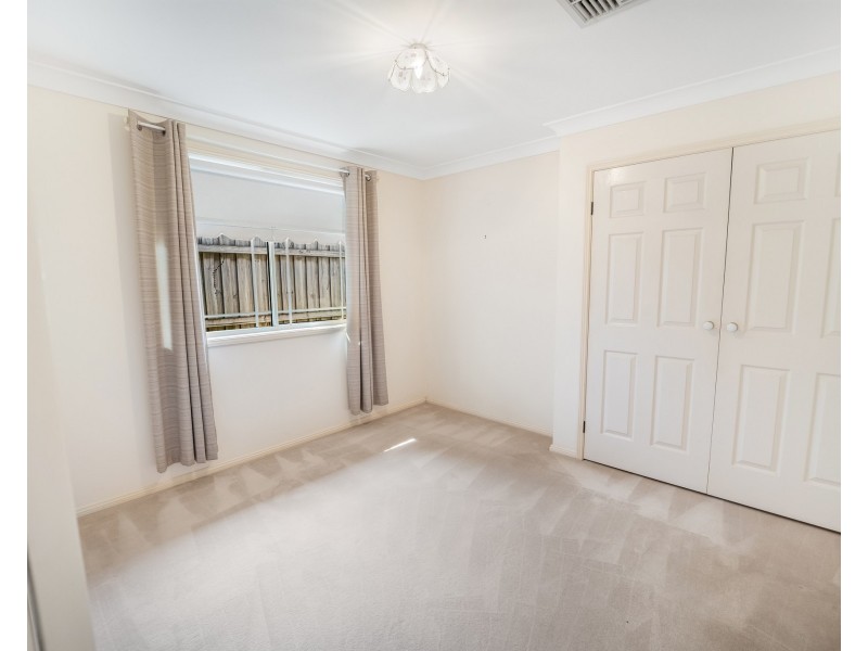 77 Sir Joseph Banks Drive, Bateau Bay NSW 2261