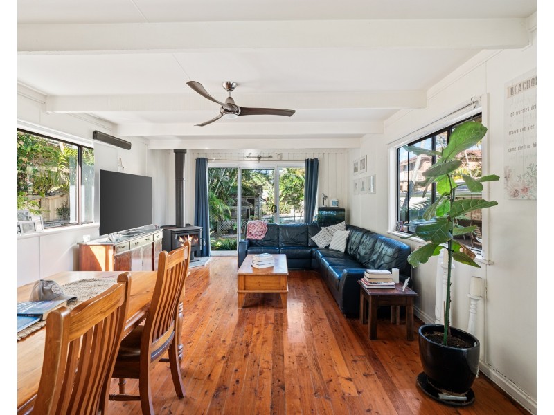 137 Hutton Road, The Entrance North NSW 2261
