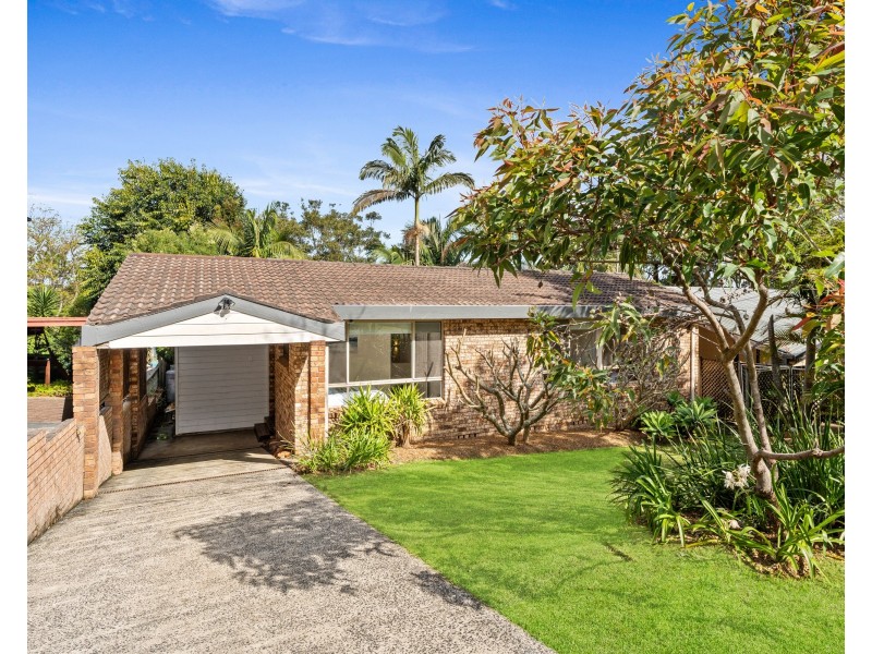 128 Berrys Head Road, Wyoming NSW 2250