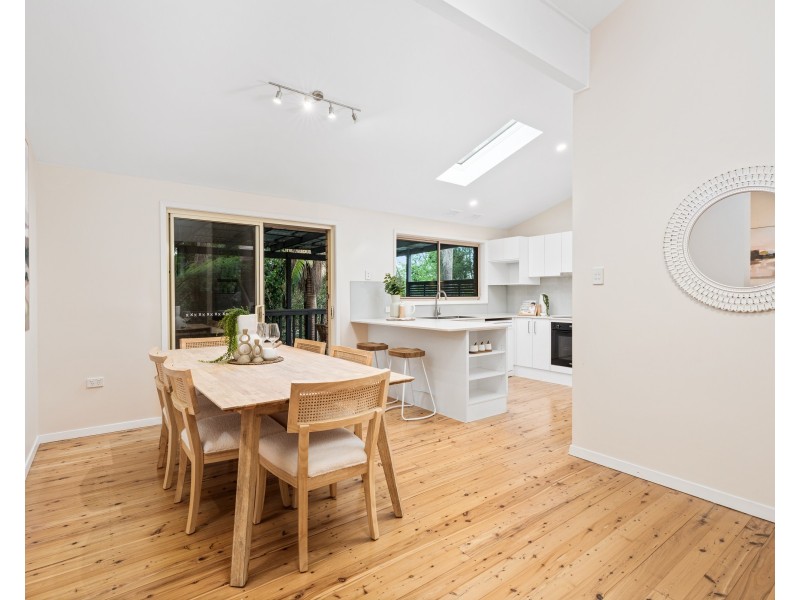 128 Berrys Head Road, Wyoming NSW 2250