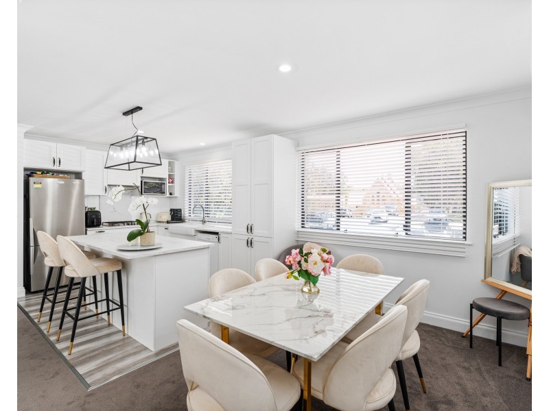 4/4 Broadview Avenue, Gosford NSW 2250
