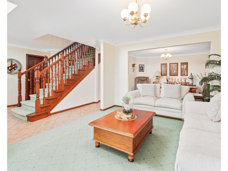 12 Robusta Close, Erina NSW 2250