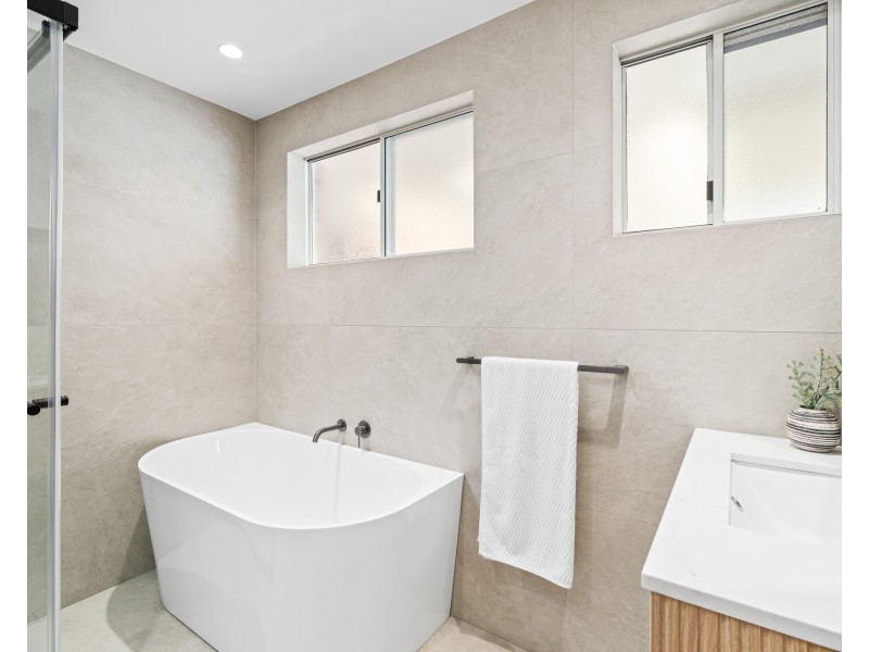 14 Holly Avenue, Narara NSW 2250