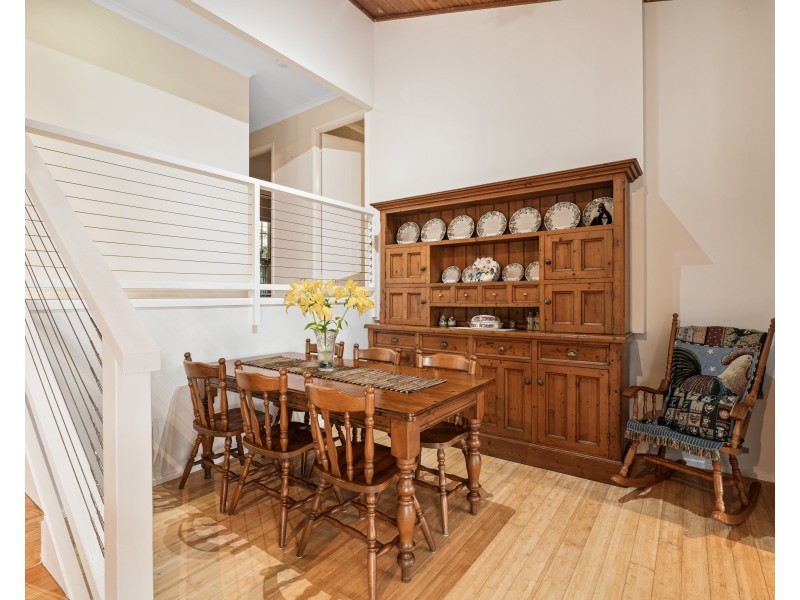 33 Alison Road, Springfield NSW 2250