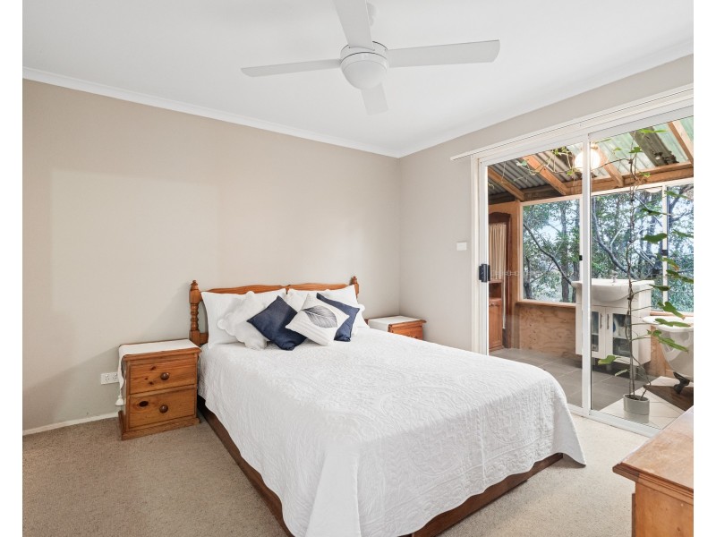 33 Alison Road, Springfield NSW 2250